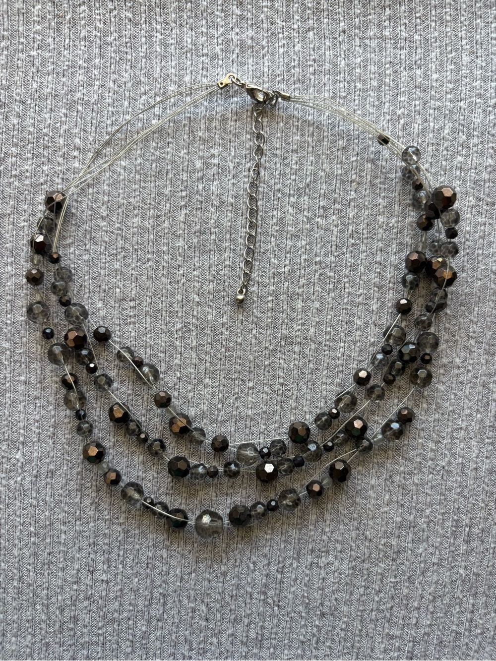 Vintage 3-stranded black & clear gray beaded adjustable necklace
